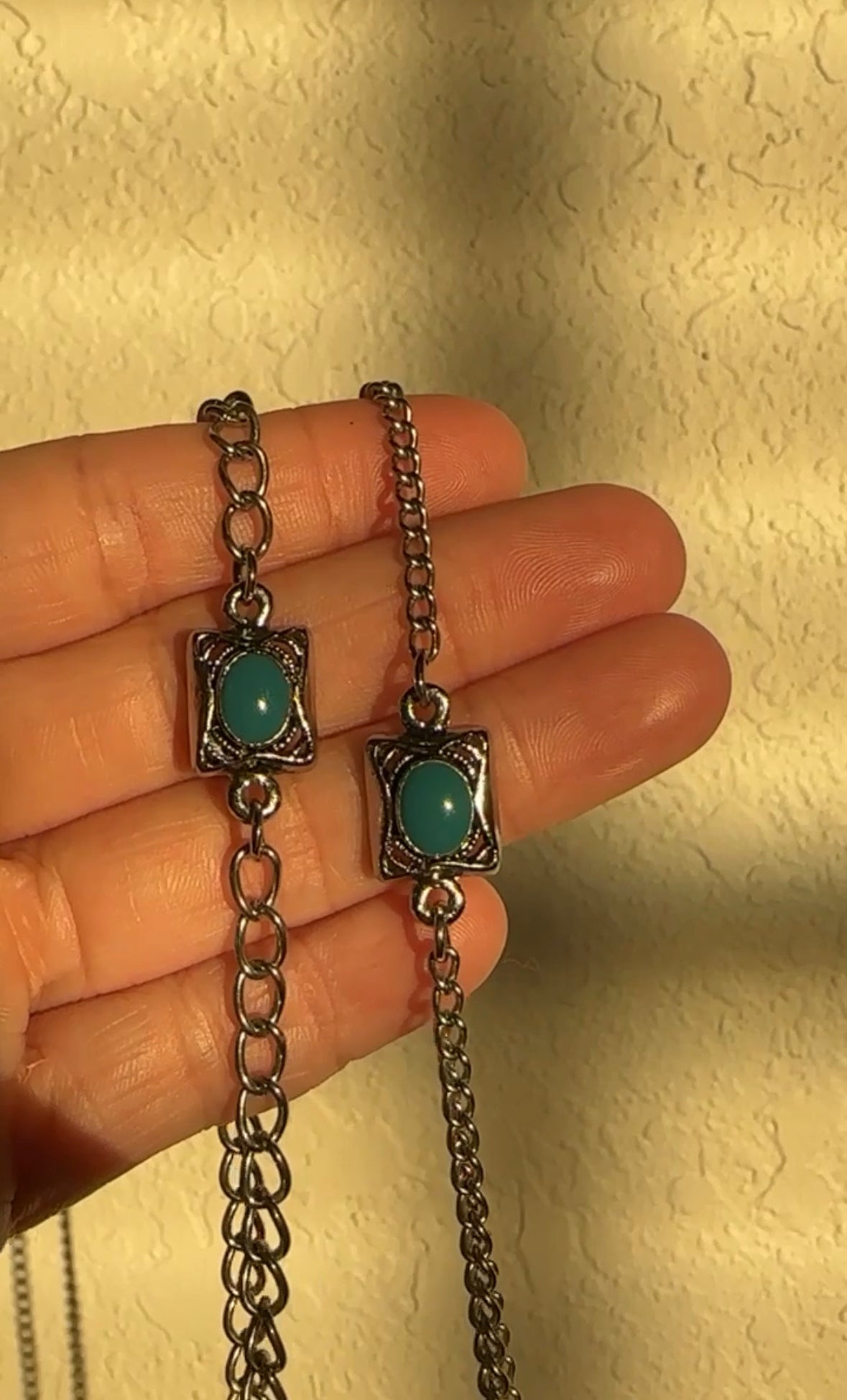 Simple Wintergreen Choker