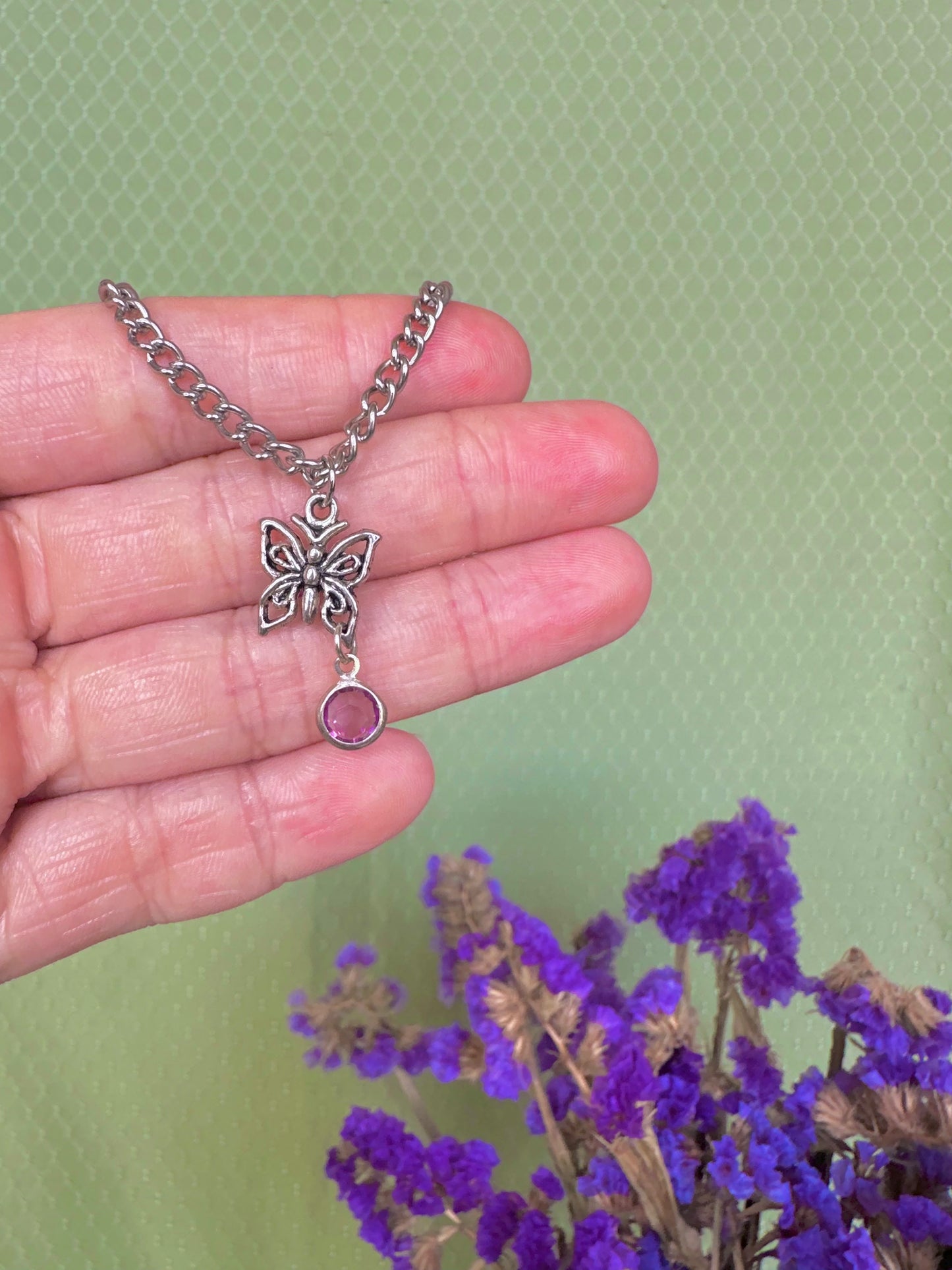 Summer Lover Necklace in Periwinkle