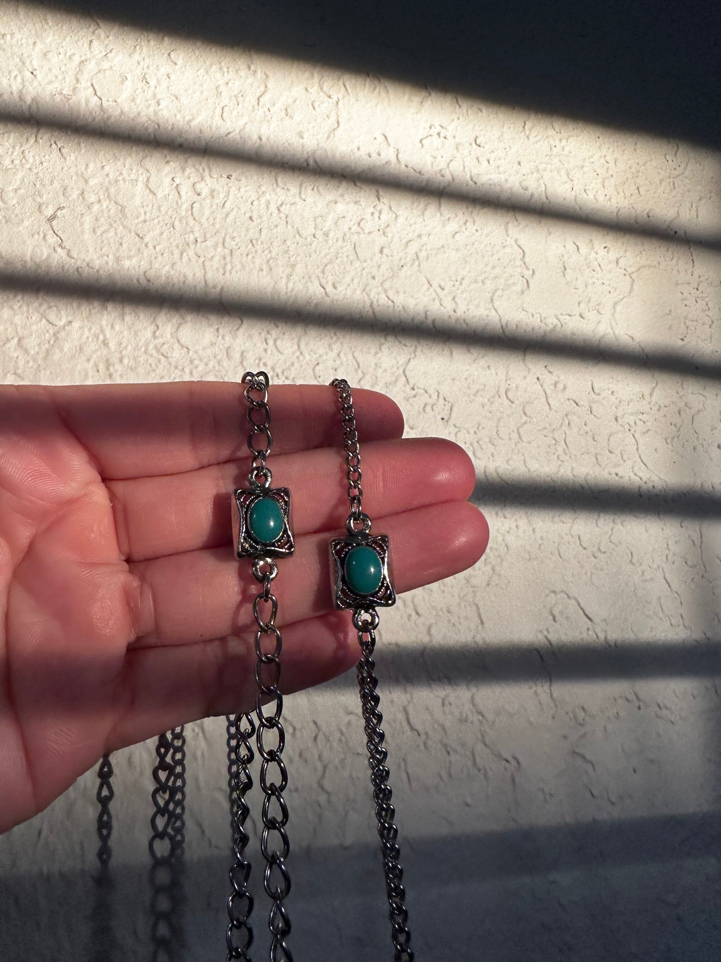 Simple Wintergreen Choker