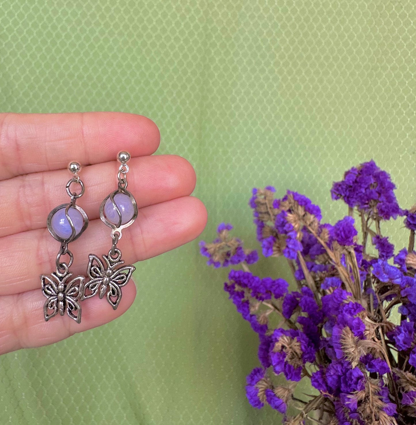 Summer Lover Earrings in Periwinkle