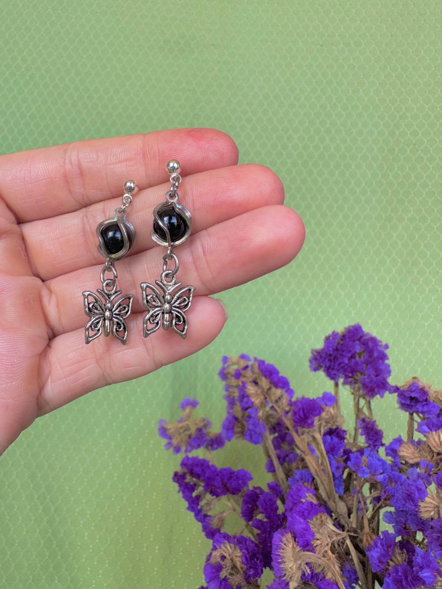 Summer Lover Earrings in Black