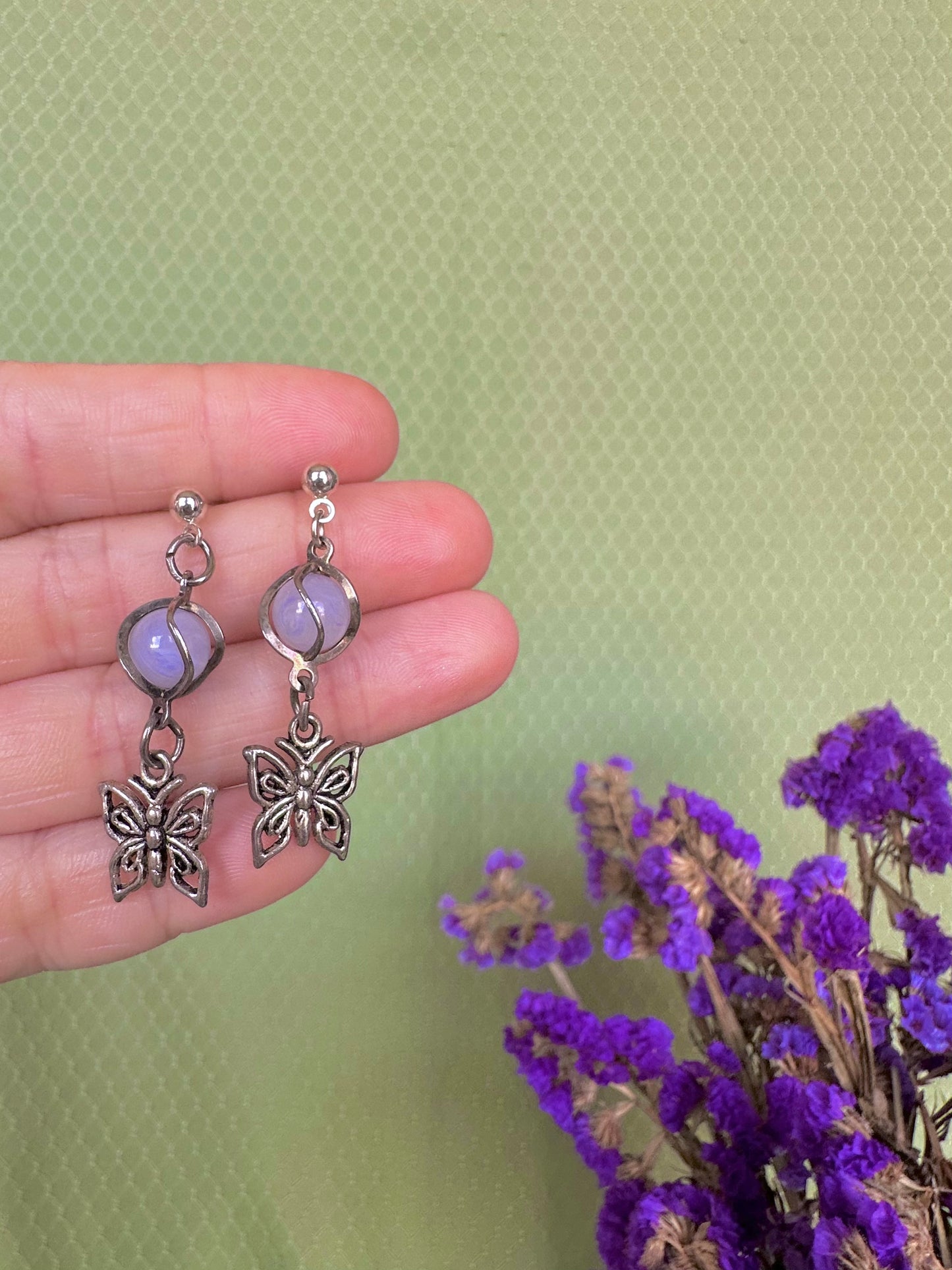 Summer Lover Earrings in Periwinkle