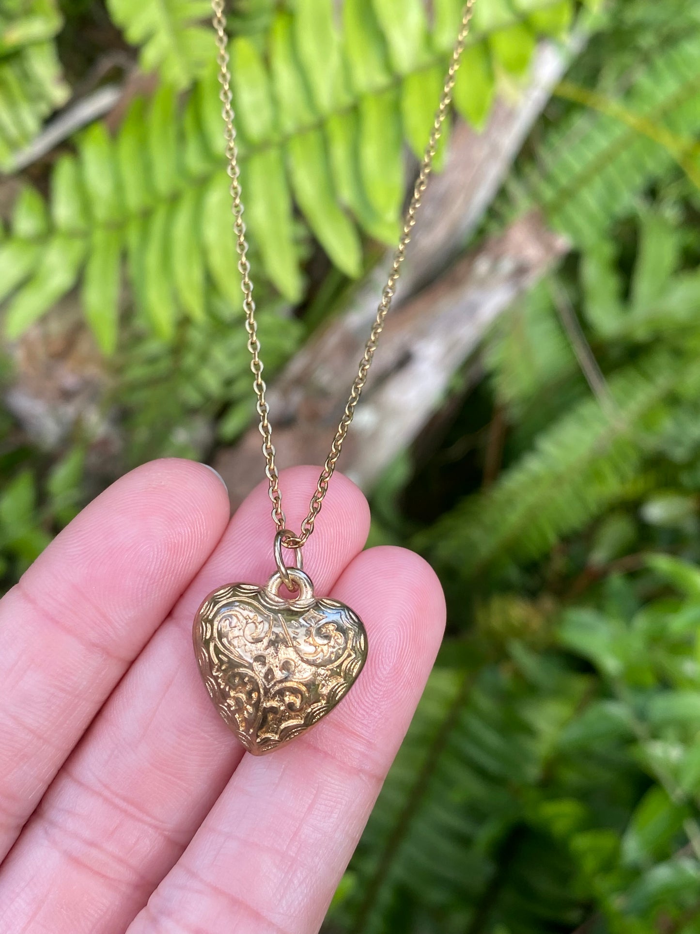 Large Vintage 3D Puffy Heart Dainty Necklace