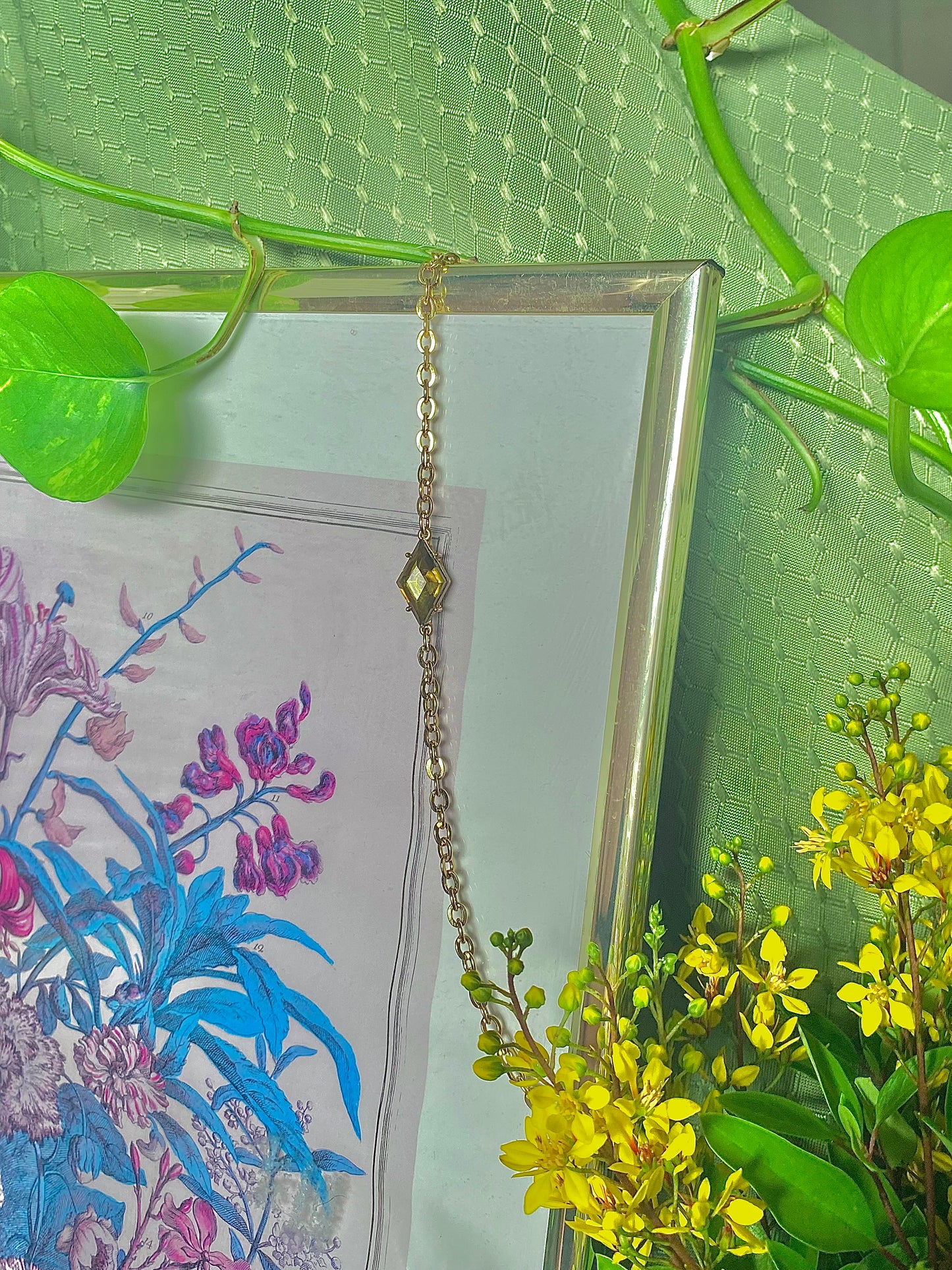 Simple Chunky Peridot Choker